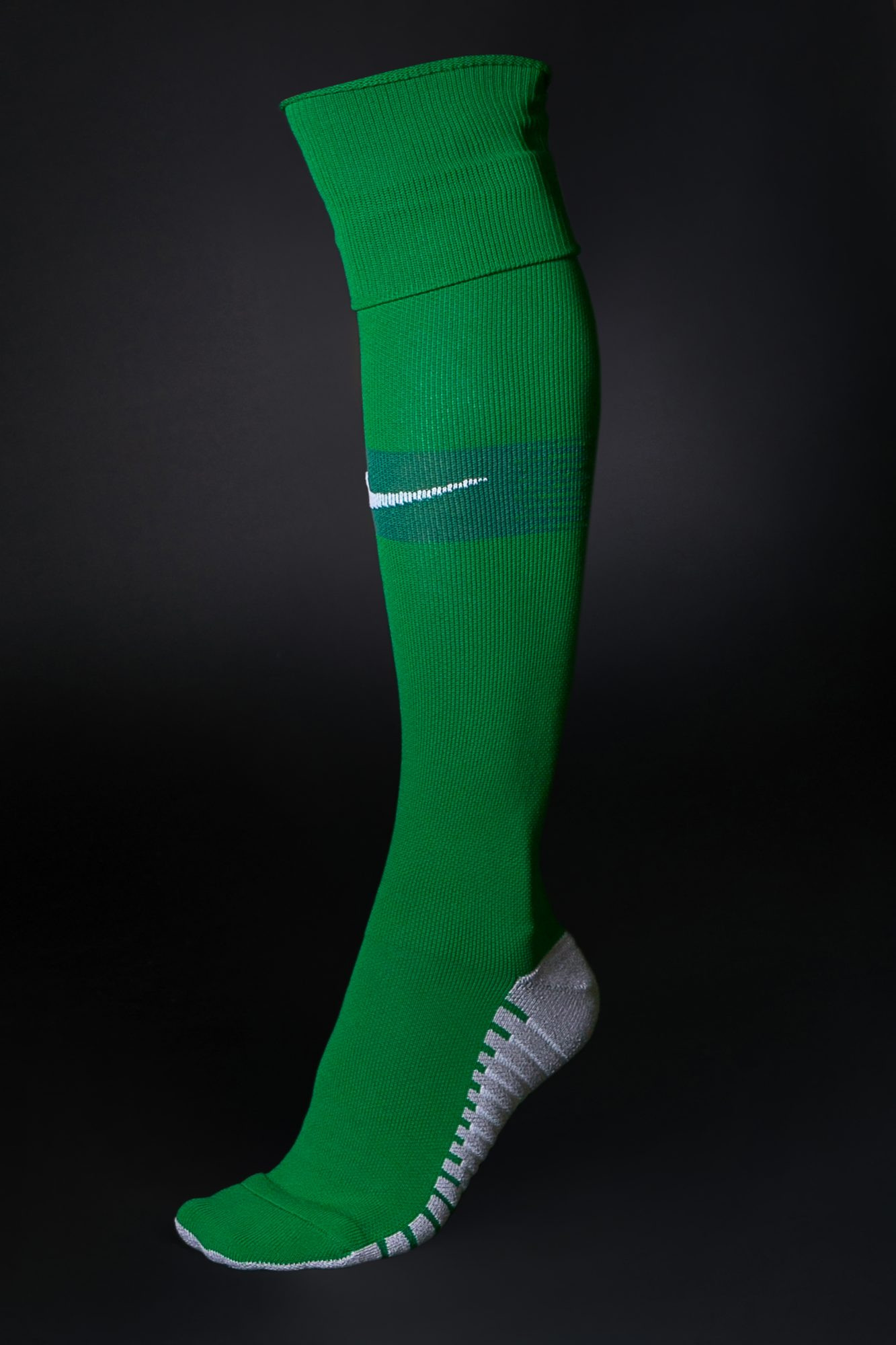 getry_nike_team_matchfit_over_the_calf_football_socks_pine_green_dark_cypress_white_2.jpg